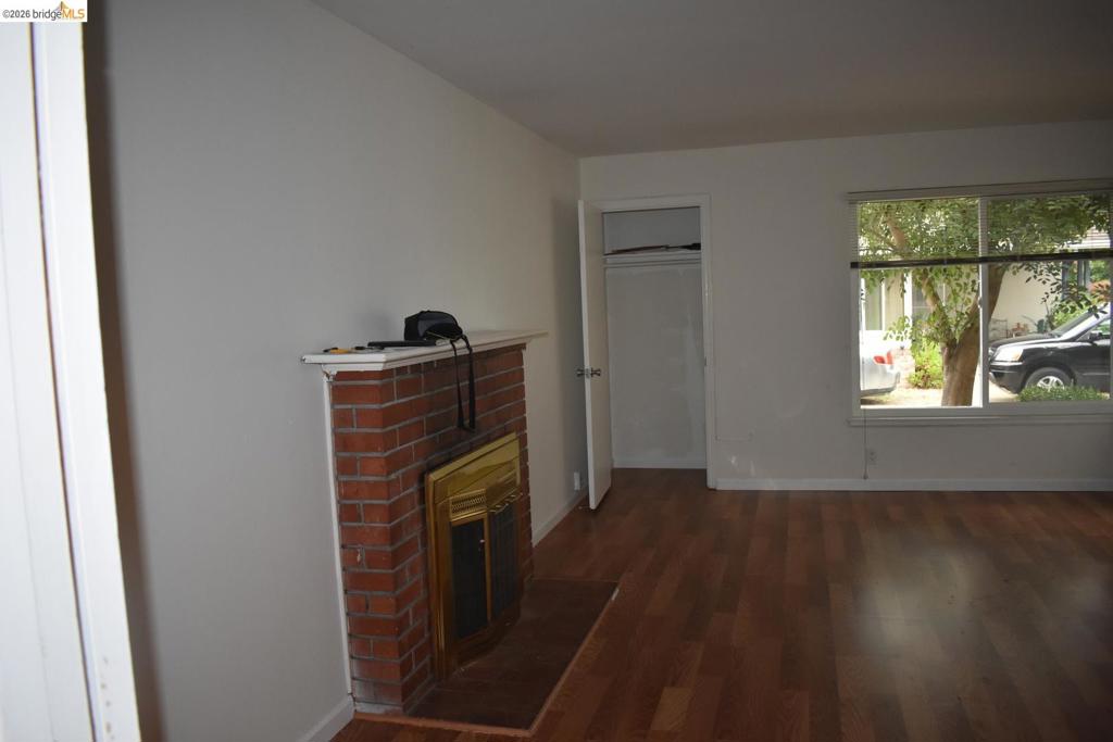 915 Sherman Oaks Dr Property Photo 20