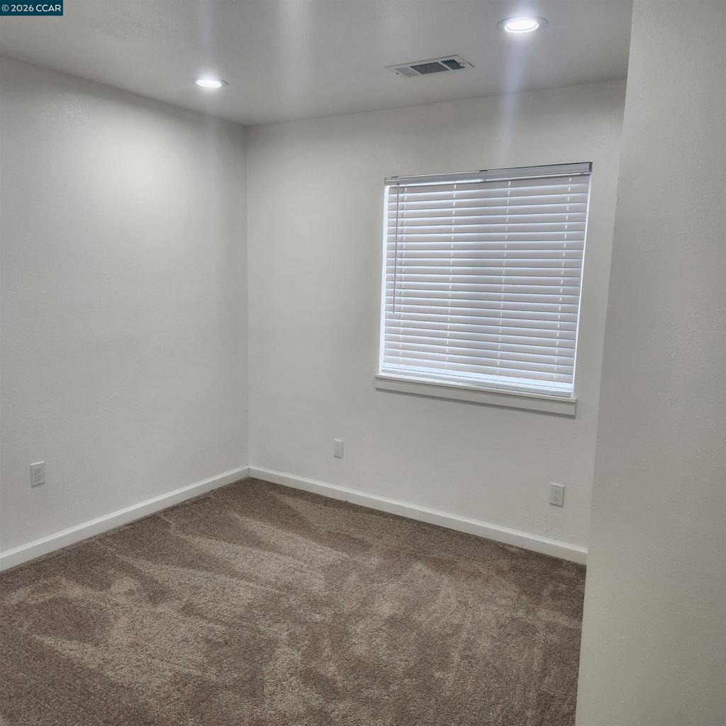 1744 4th St Property Photo 7
