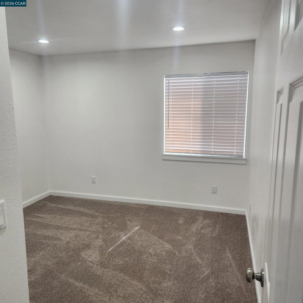 1744 4th St Property Photo 8