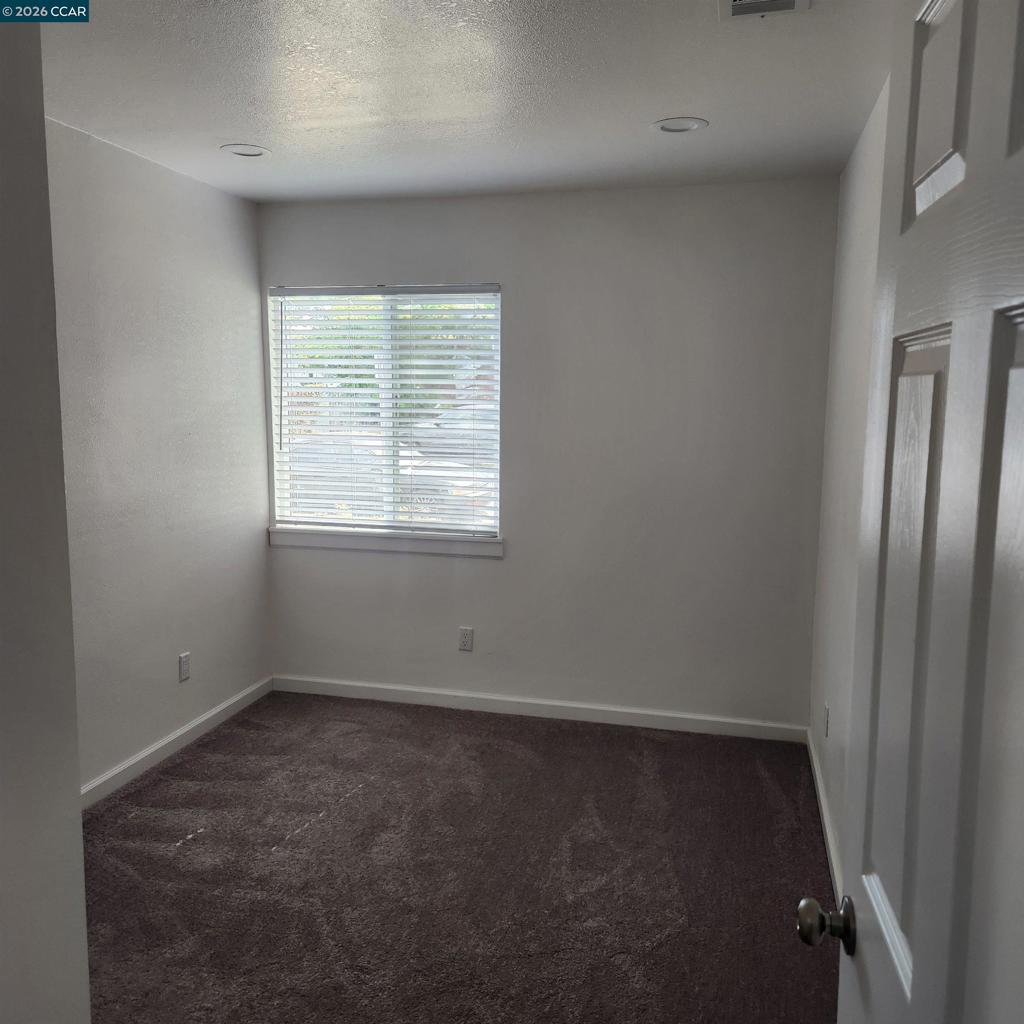 1744 4th St Property Photo 9