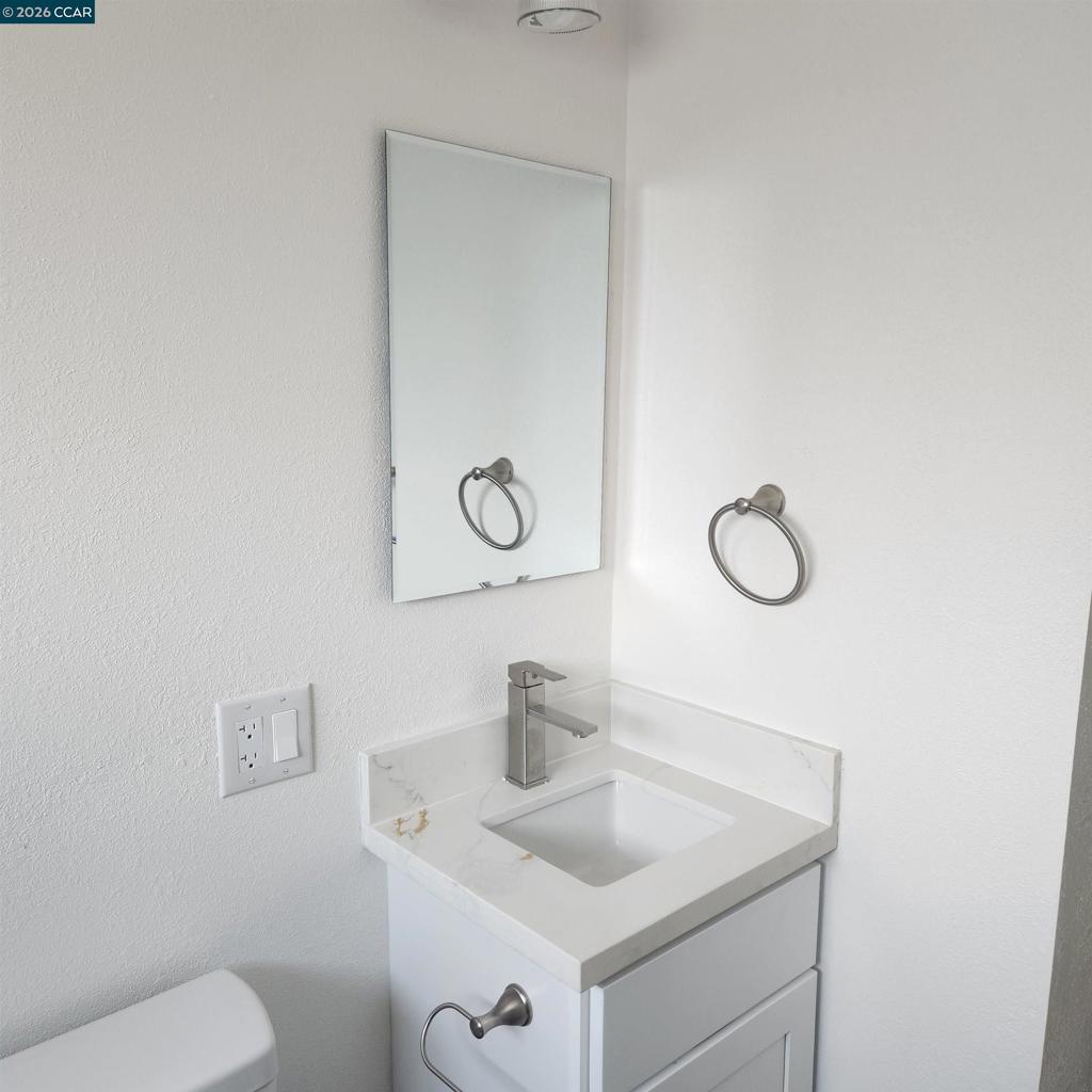 1744 4th St Property Photo 11
