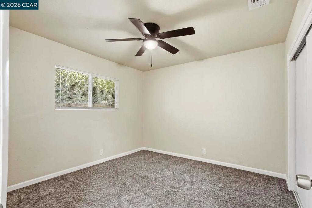 2225 E Myrtle St Property Photo 13