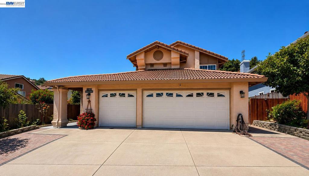5182 Coach Property Photo 1