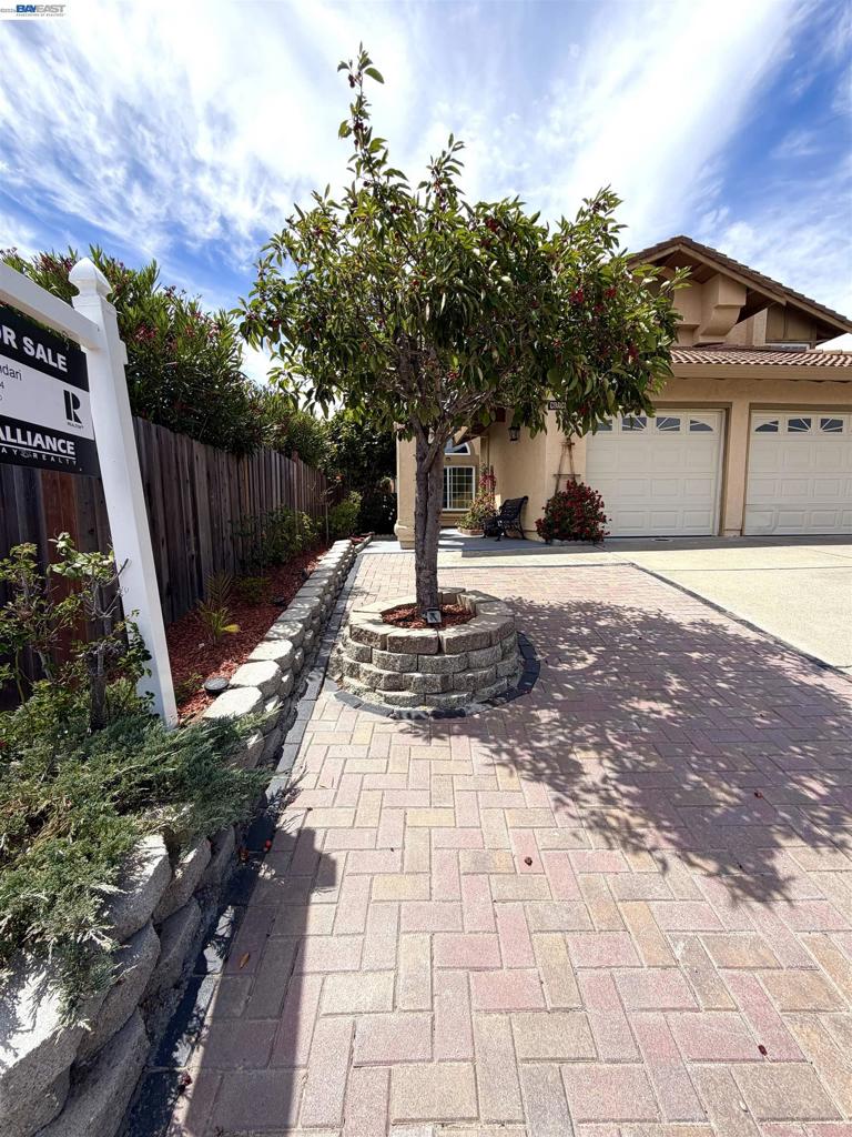5182 Coach Property Photo 4