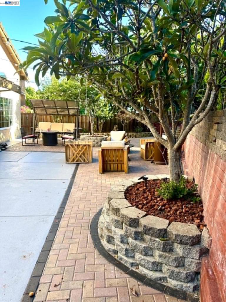 5182 Coach Property Photo 11