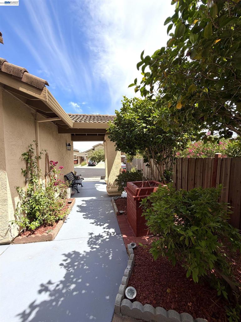 5182 Coach Property Photo 30