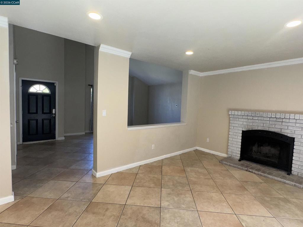 4109 Richard Way Property Photo 4