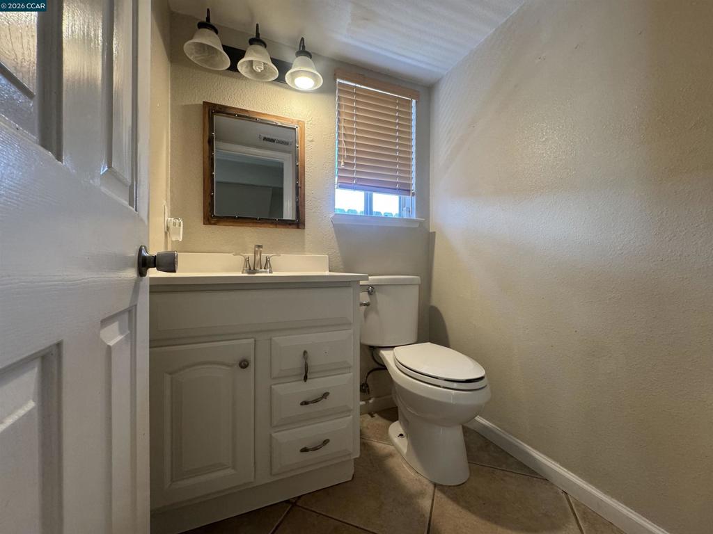 4109 Richard Way Property Photo 9