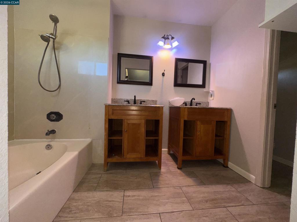 4109 Richard Way Property Photo 12