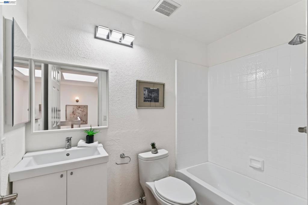 7422 Oxford Cir Property Photo 25
