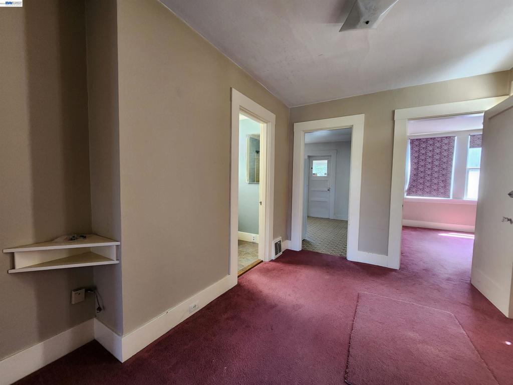 1470 25th Ave Property Photo 4