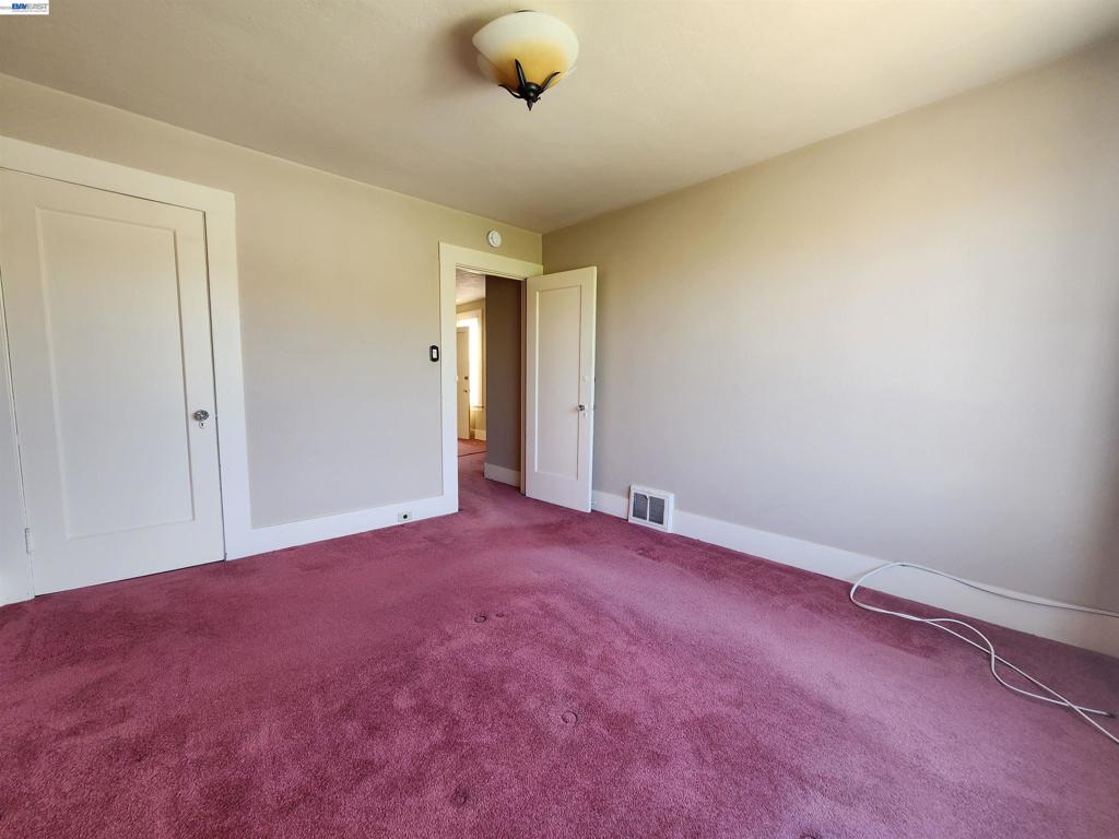 1470 25th Ave Property Photo 6