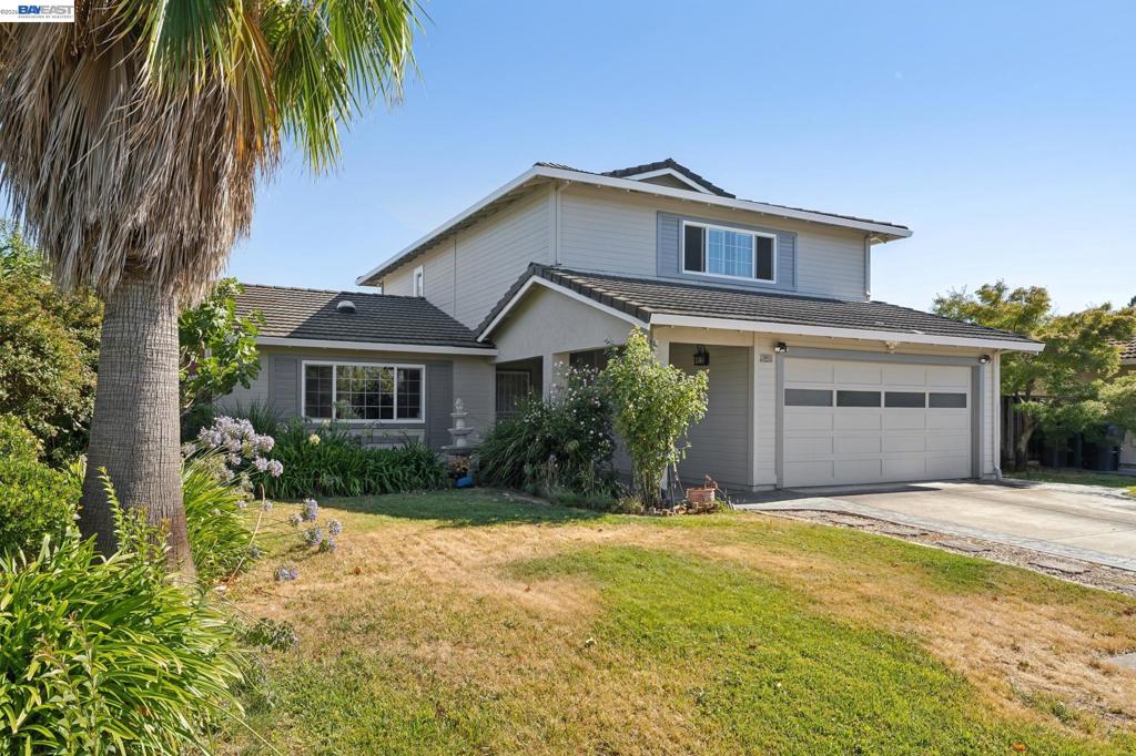 3560 Kirkcaldy St Property Photo 2