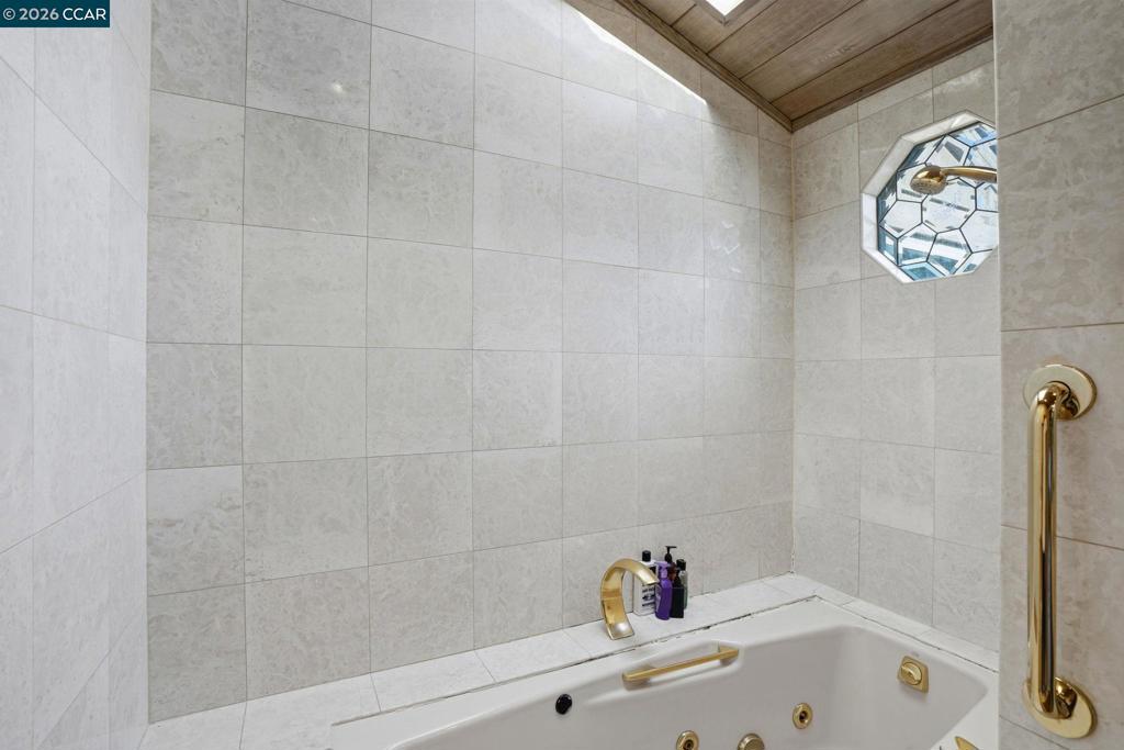 132 Rudgear Dr Property Photo 45