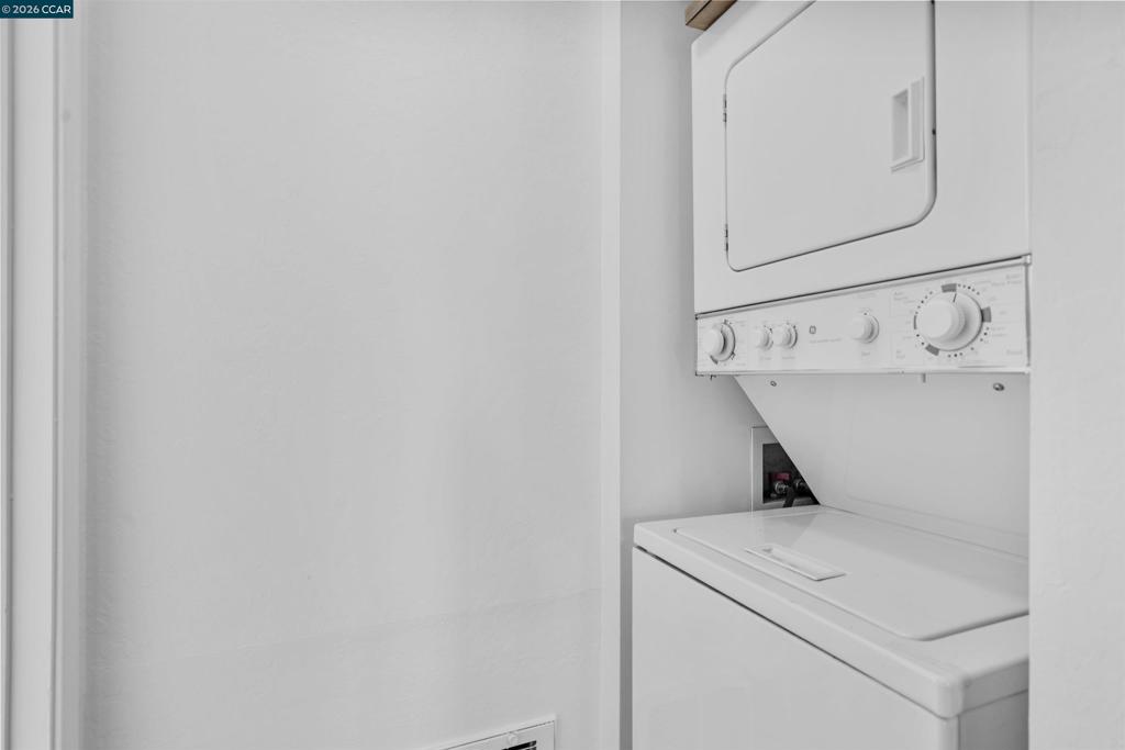 1194 Honey Trail Property Photo 23