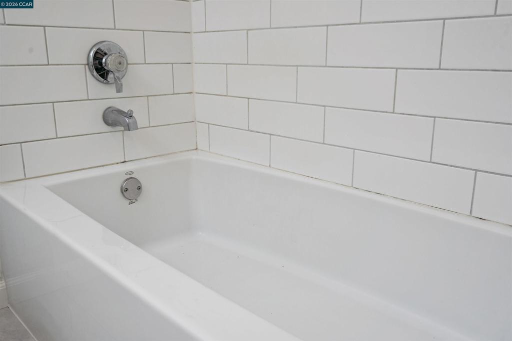 1194 Honey Trail Property Photo 26