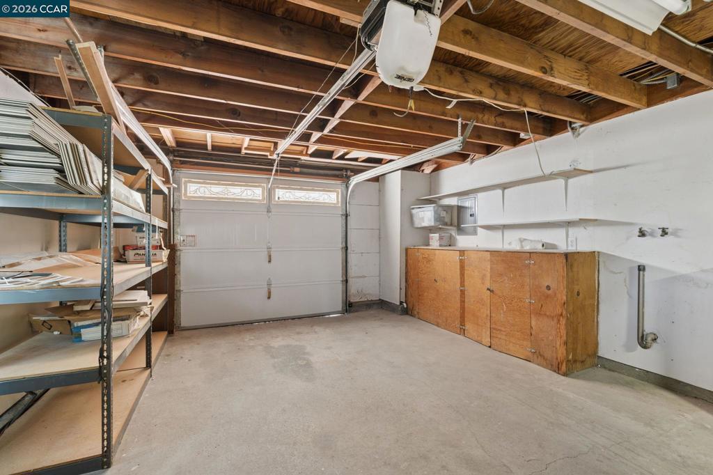 1321 Hollyhock St Property Photo 38