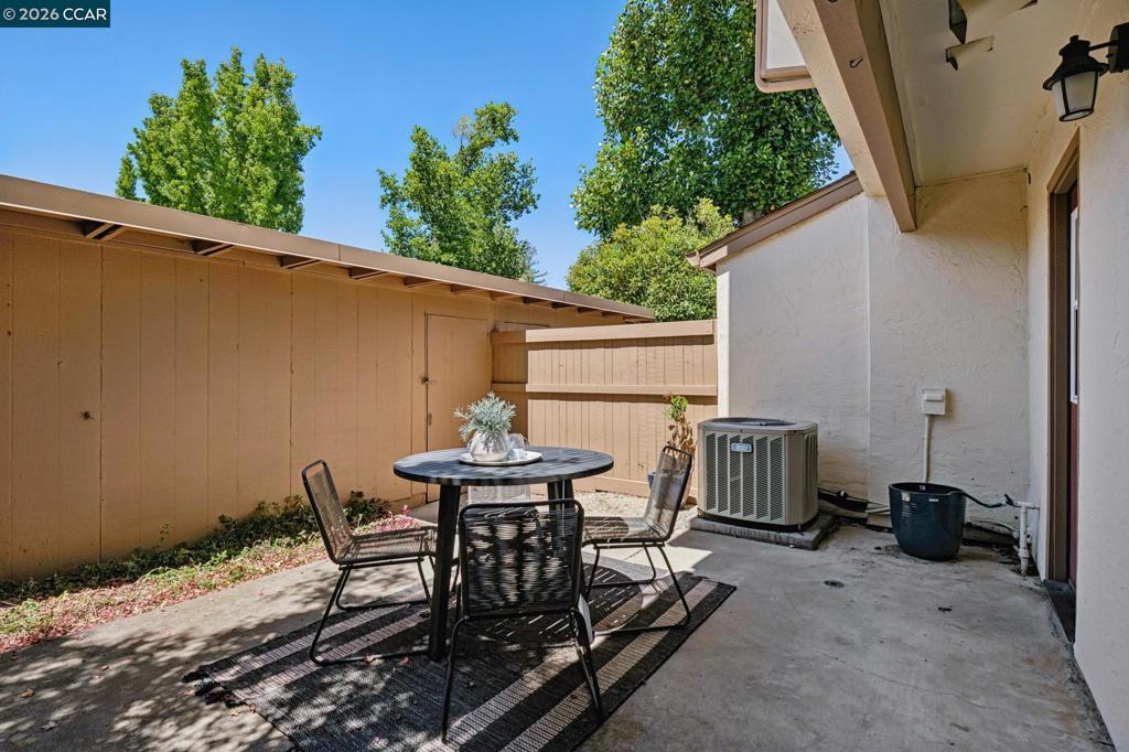 1885 Olmo Way Property Photo 36