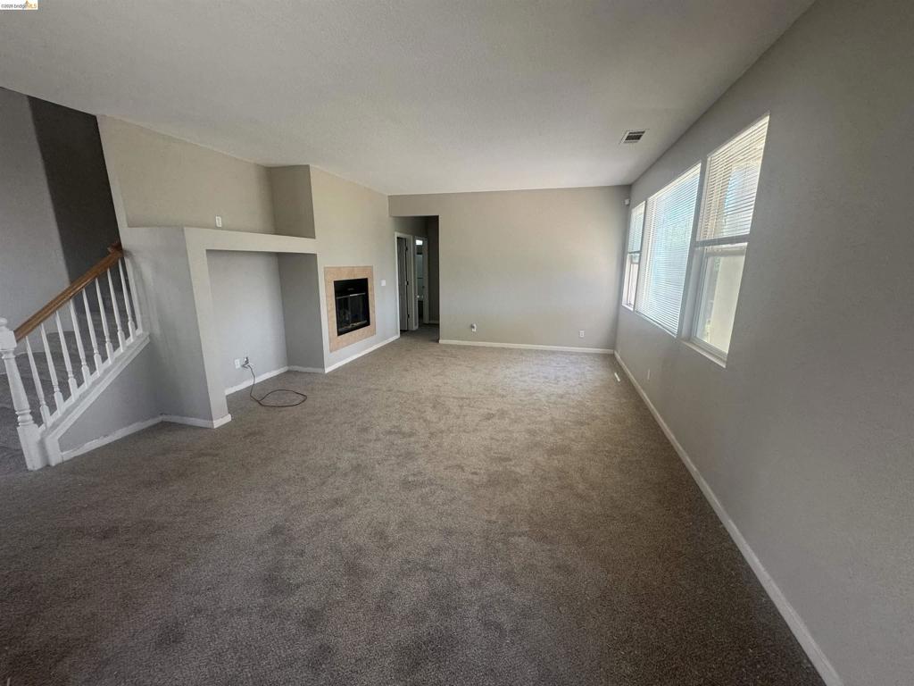5575 Sunview Ct Property Photo 2