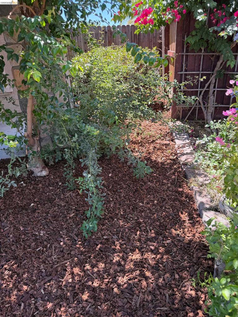 5575 Sunview Ct Property Photo 6