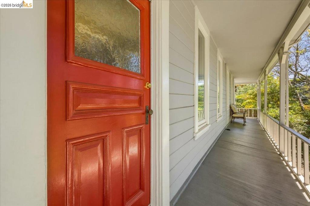 1631 La Vereda Rd Property Photo 3