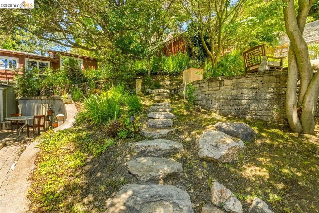 1631 La Vereda Rd Property Photo 25