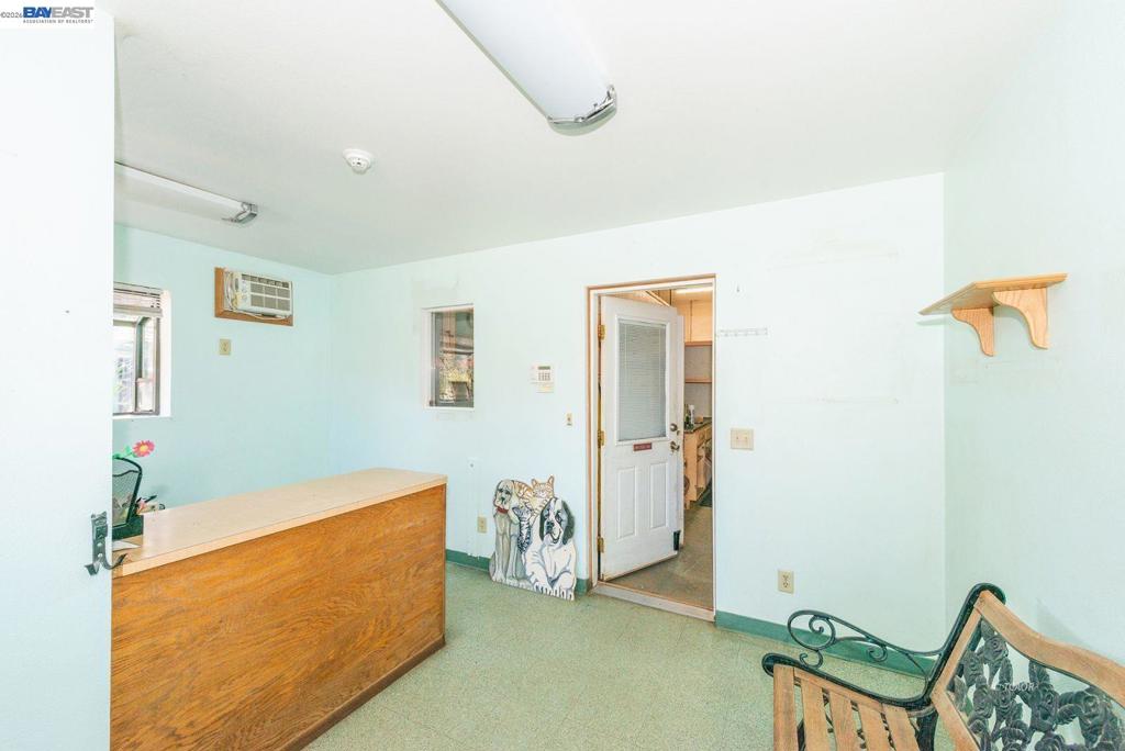 1790 Main St. Property Photo 12
