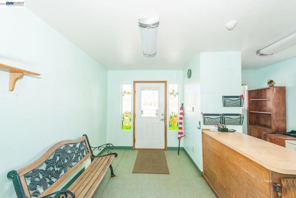 1790 Main St. Property Photo 13
