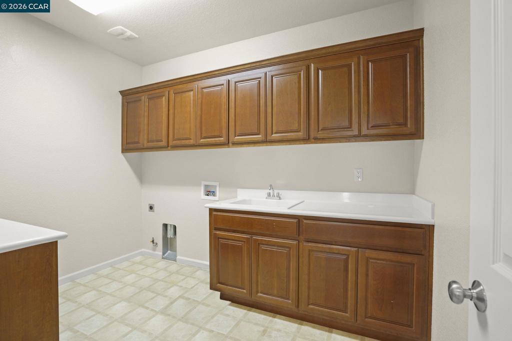 507 Livingston Court Property Photo 39