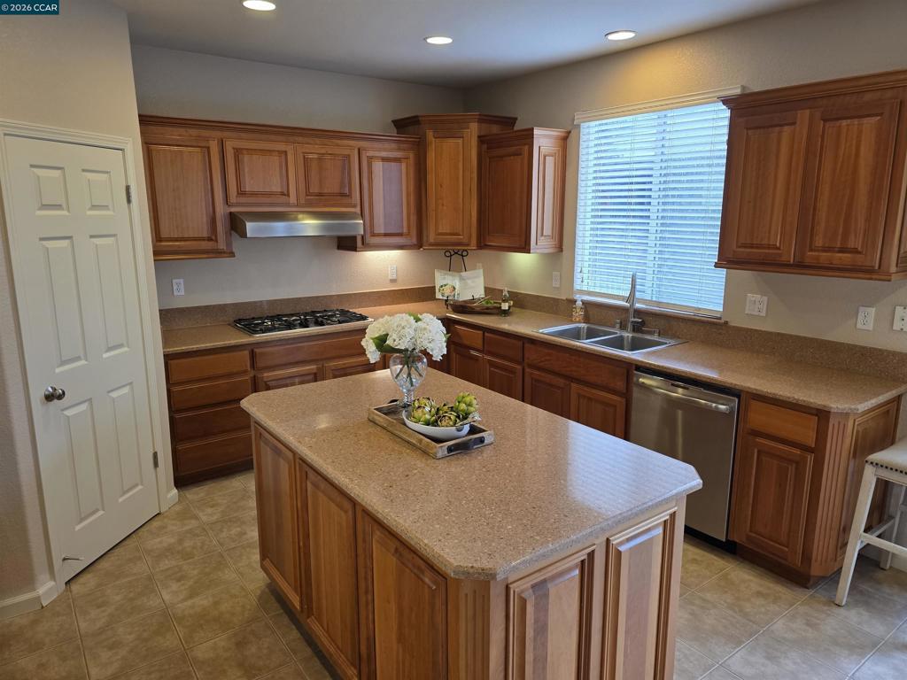8625 Livingston Way Property Photo 15