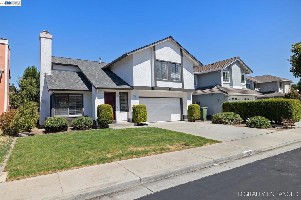 2227 Emerald Hills Cir Property Photo 2