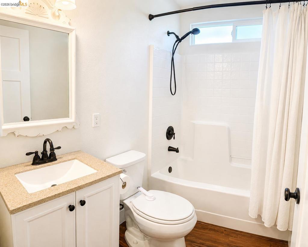 5945 Clements Pl Property Photo 23