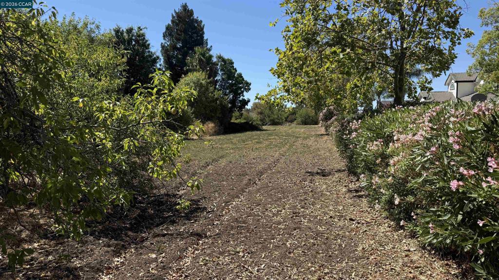 1819 Ayers Rd Property Photo 1