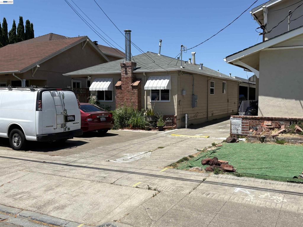 1991 Bancroft Ave Property Photo 5