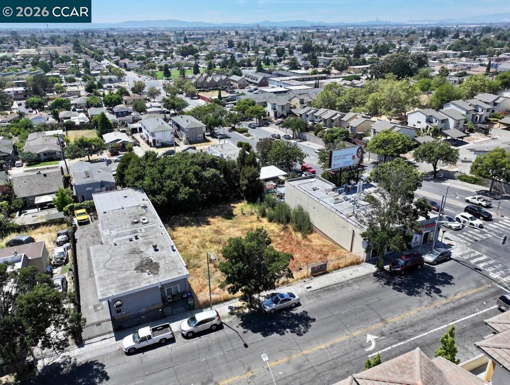 9809 Macarthur Blvd Property Photo 23