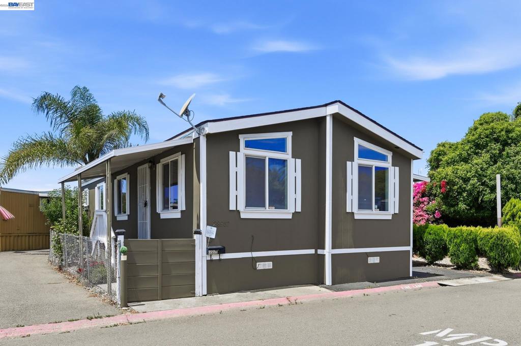 28957 Venus St Property Photo 3