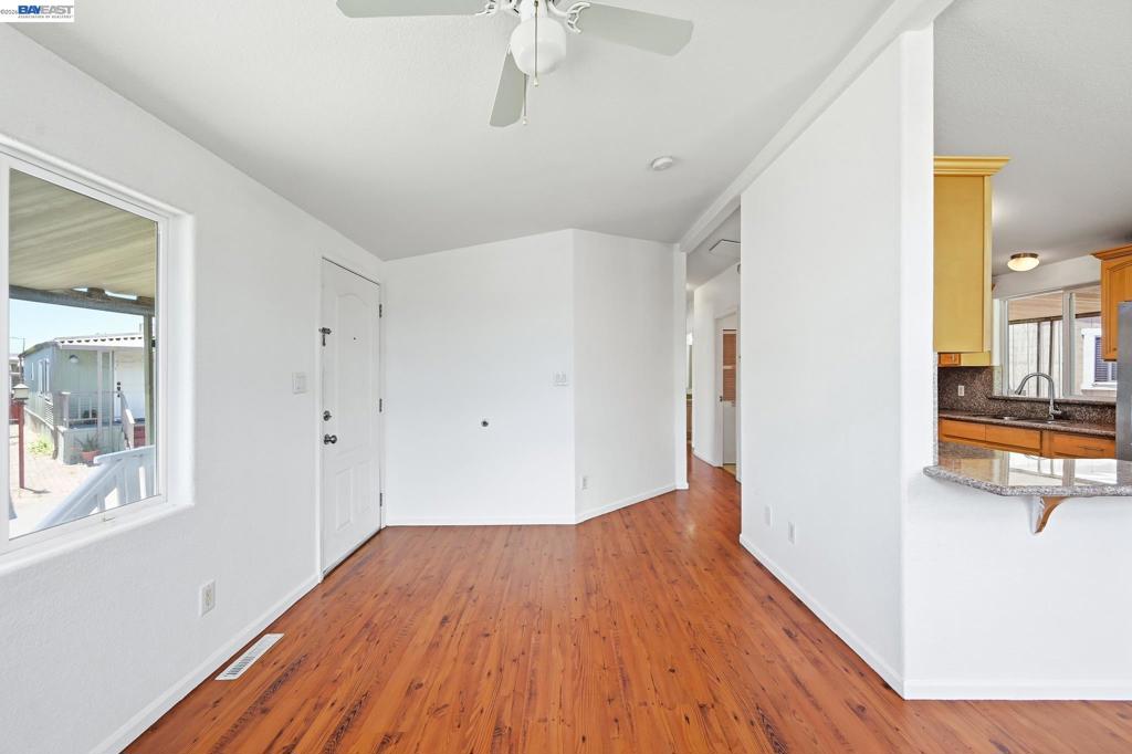 28957 Venus St Property Photo 12