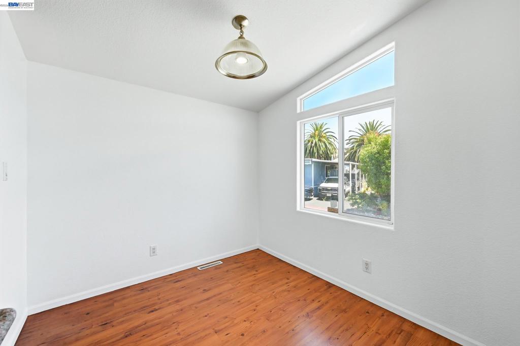 28957 Venus St Property Photo 15