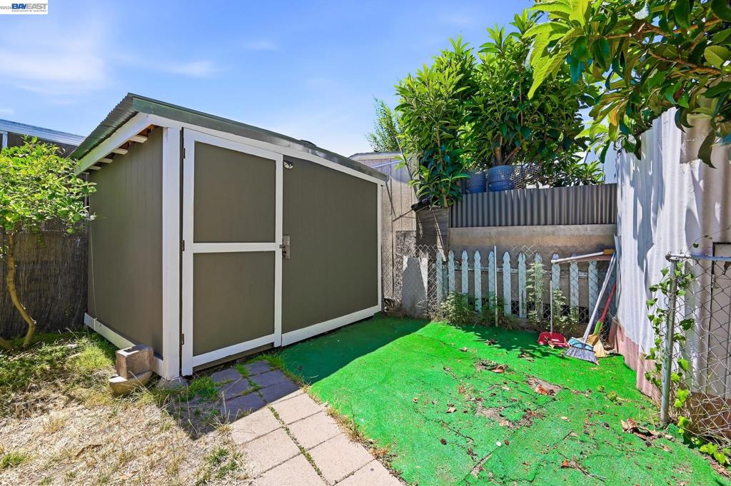 28957 Venus St Property Photo 43