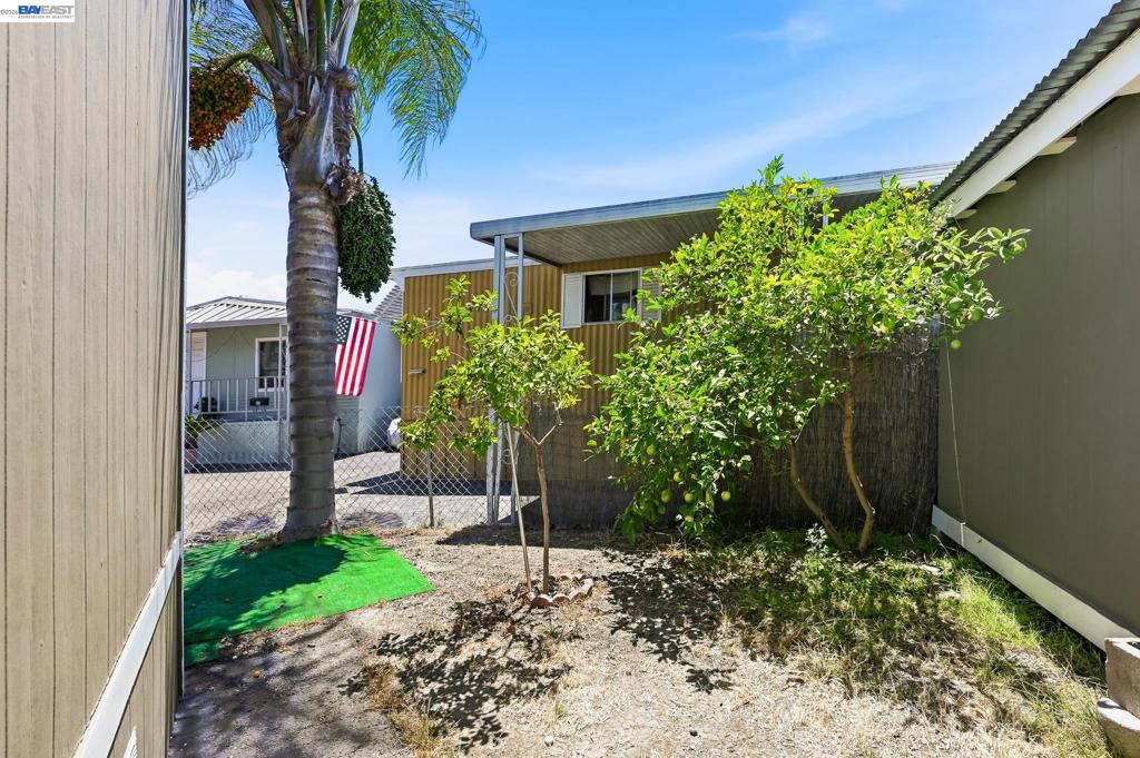 28957 Venus St Property Photo 45