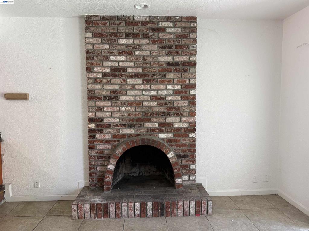 2784 Entrada Cir Property Photo 7
