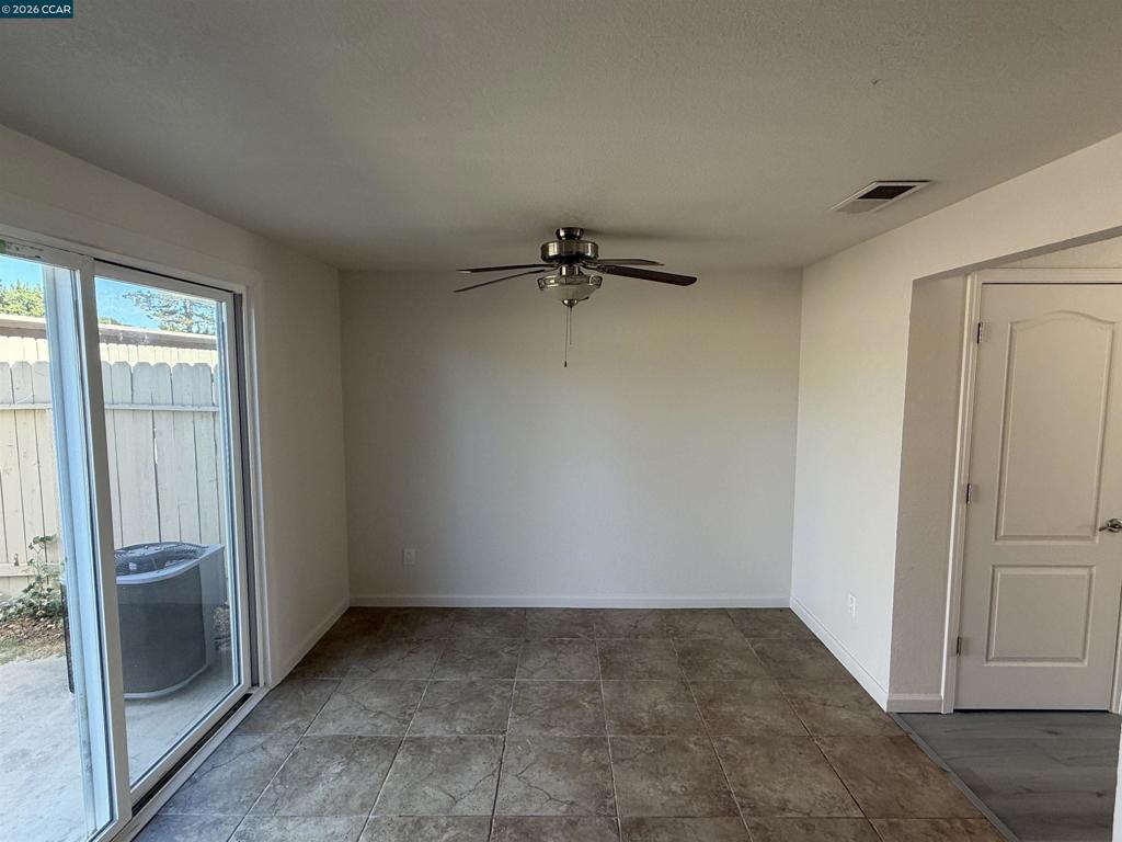 1177 Norwegian Ave Property Photo 12