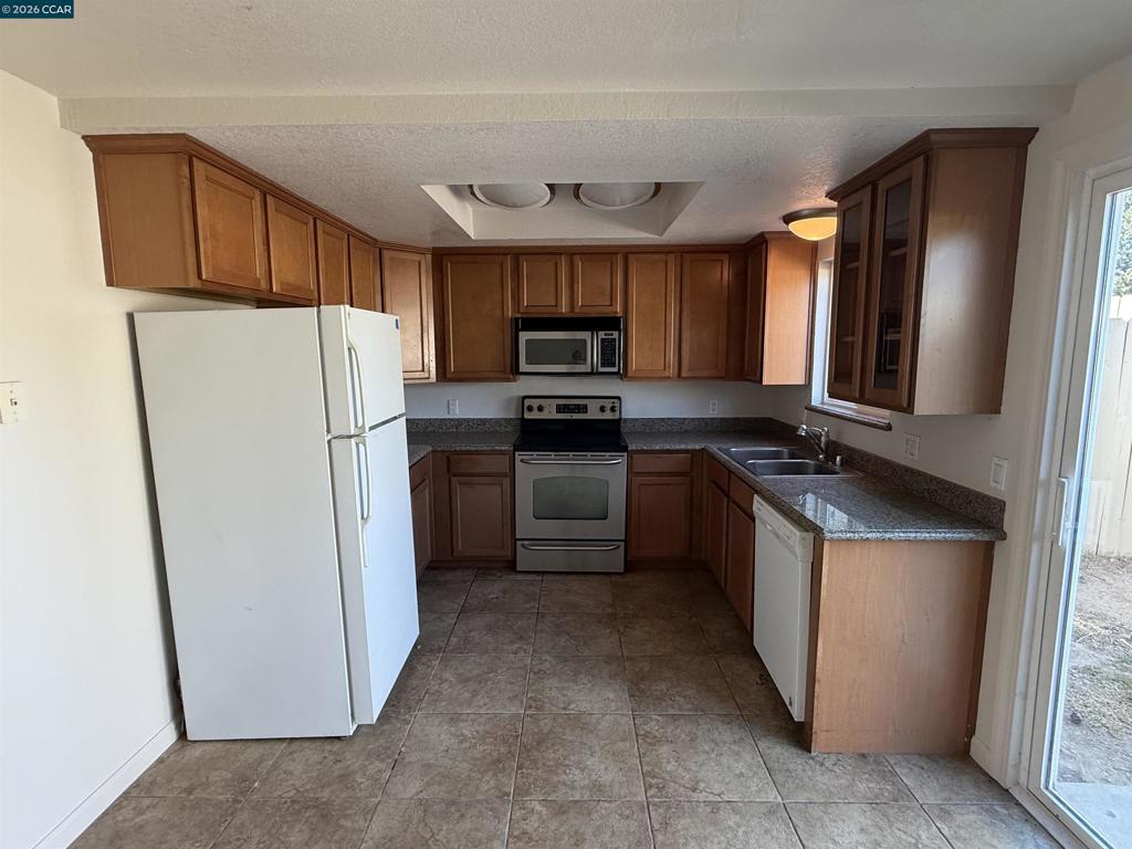 1177 Norwegian Ave Property Photo 13