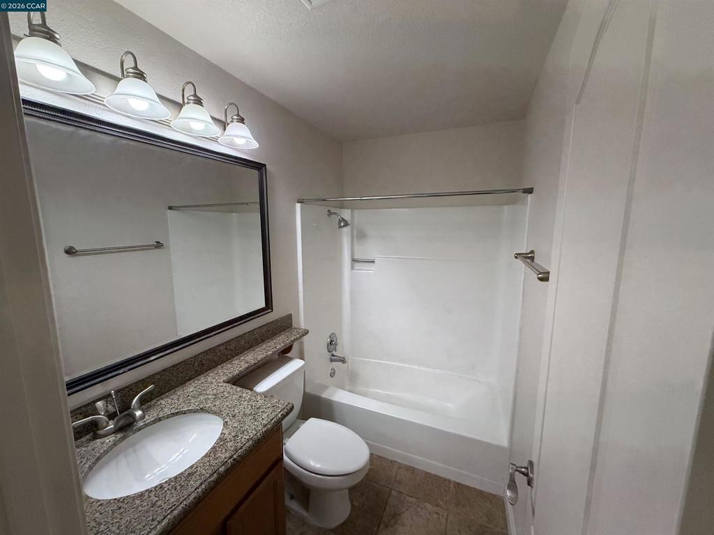 1177 Norwegian Ave Property Photo 23