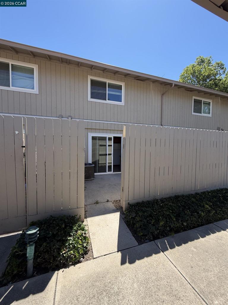 1177 Norwegian Ave Property Photo 28