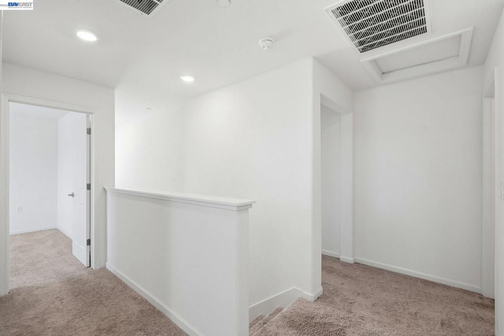 639 Rosedale Way Property Photo 15