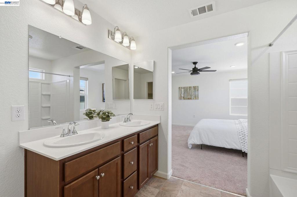 639 Rosedale Way Property Photo 32