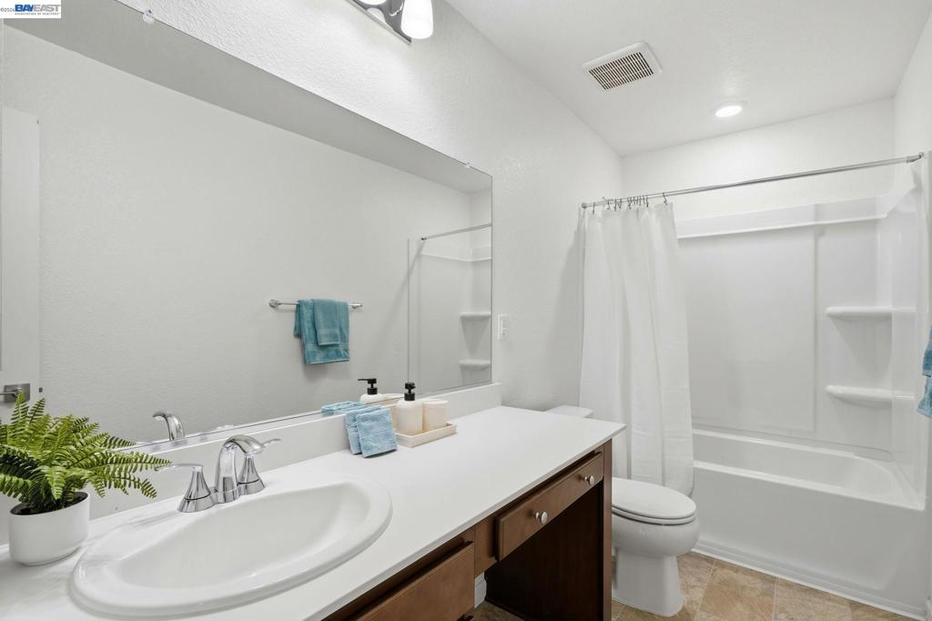 639 Rosedale Way Property Photo 34