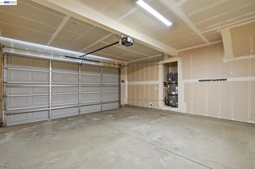 639 Rosedale Way Property Photo 37