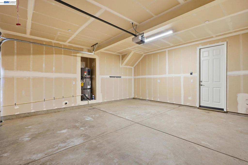 639 Rosedale Way Property Photo 38
